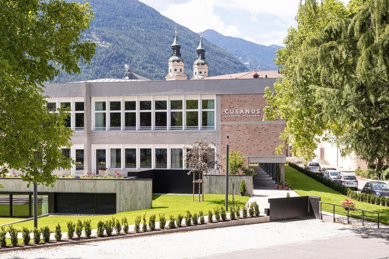 Cusanus Akademie - Accademia Cusanus Bressanone Extérieur photo